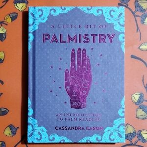 A Little Bit of Palmistry Book Cassandra Eason Hardcover